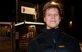 Fengselsbetjent Håkon Sætervik utenfor Bodø fengsel